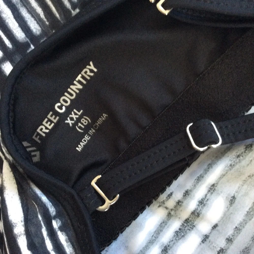 NWT Free Country High Neck Caged Tankini Top